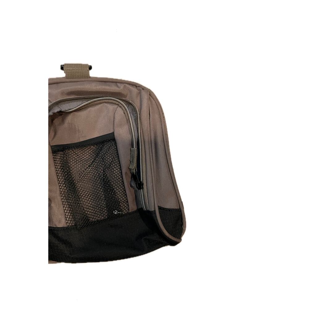 Wrangler 16" Sport & Travel Duffel Beige Black - Picture 5 of 6
